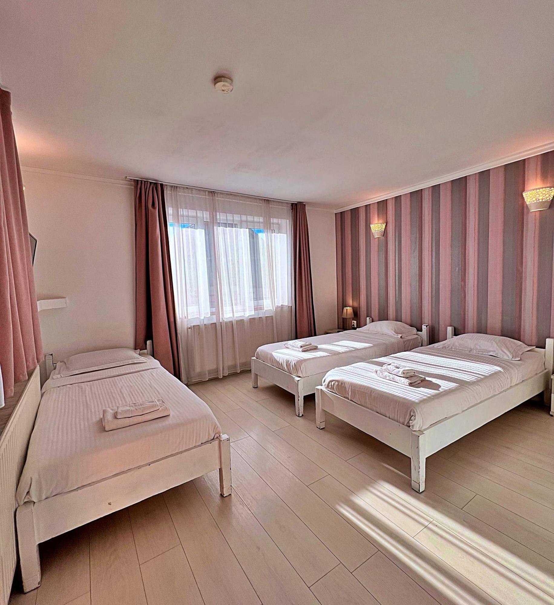Pensiunea Hanna Brasov Luaran gambar