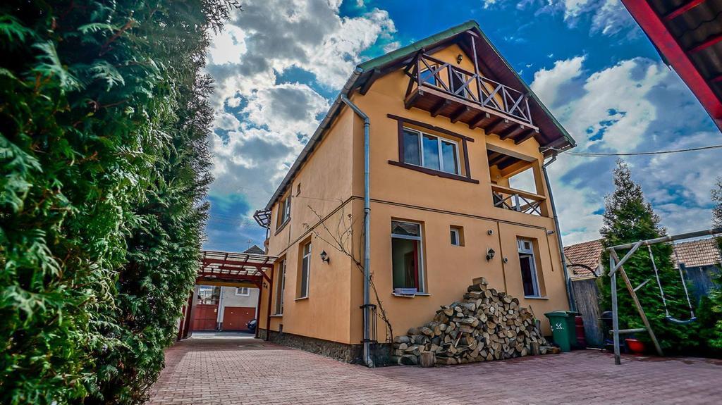 Pensiunea Hanna Brasov Luaran gambar